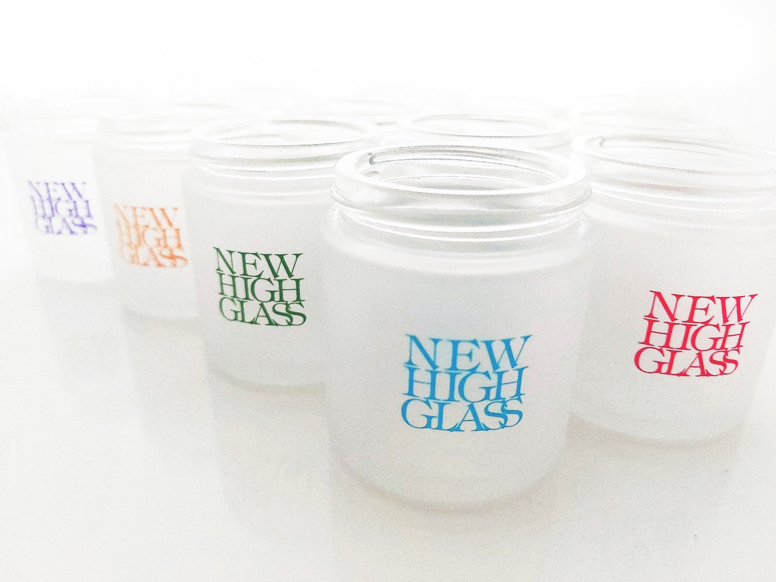 ENHANCE YOUR PACKAGING: DECORATE YOUR GLASS BOTTLES!