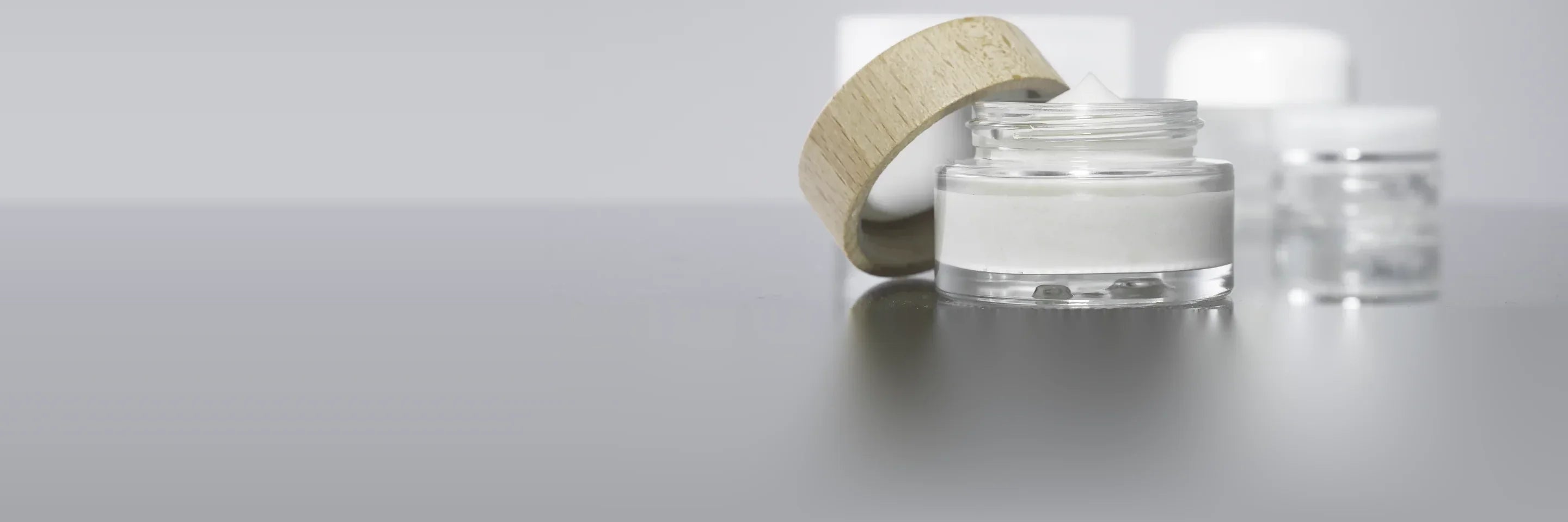 How to Pick the Right Packaging for Your Skincare Products